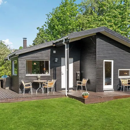 Stunning In Sjaellands Odde With Wifi Yderby